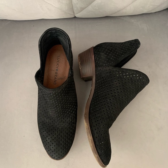 Lucky Brand Suede Shoes - Picture 4 of 4